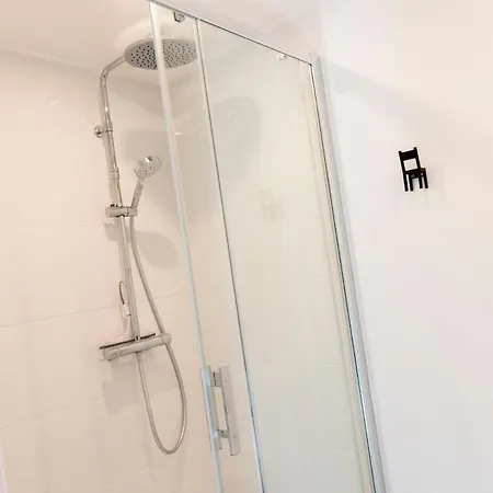 Apartament Proche Place Saint-sauveur *