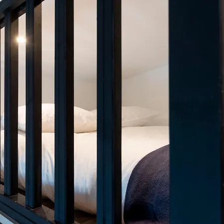 Proche Place Saint-sauveur *